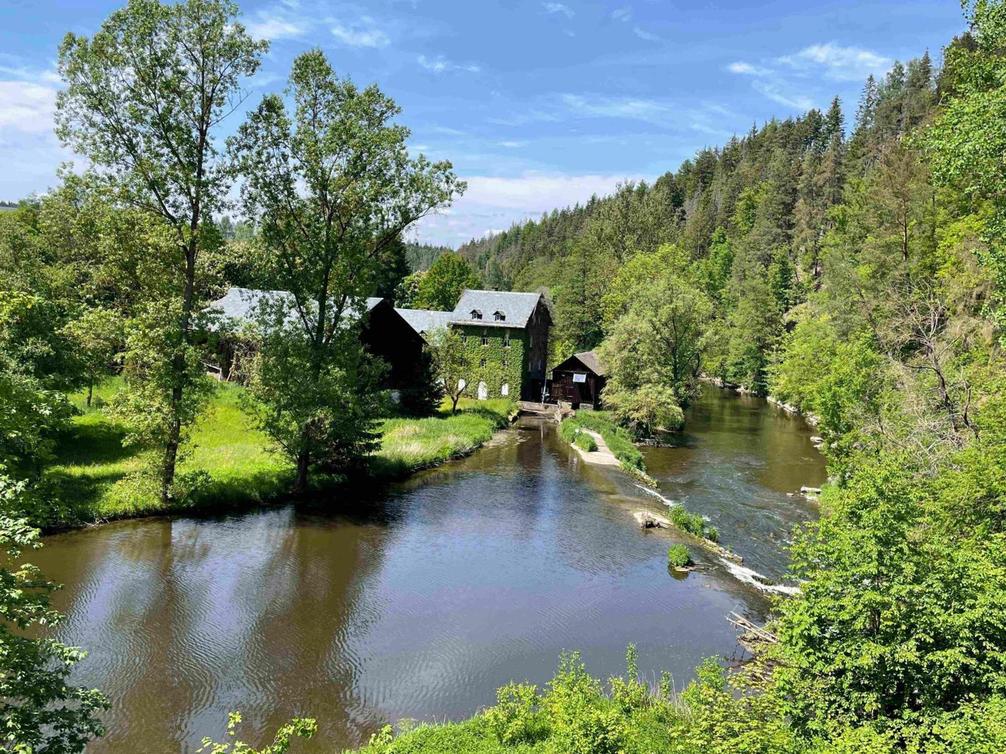 Chalet-Ferienwohnung Giebeltraum, 115 Qm, Wellness/Fitness/Sauna - Bergroedelhof Feilitzsch Zewnętrze zdjęcie